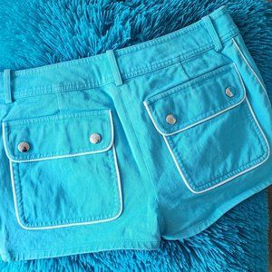 CELINE - AUTHENTIC, RARE, AND VINTAGE TURQUOISE SHORTS W/WHITE PIPING